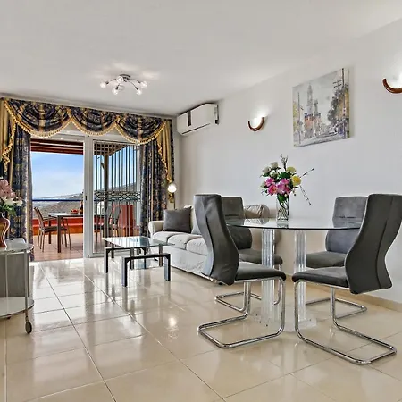 Incredible Sunset Apartment, Huge Terrace, Parking, Air C Апартаменты *