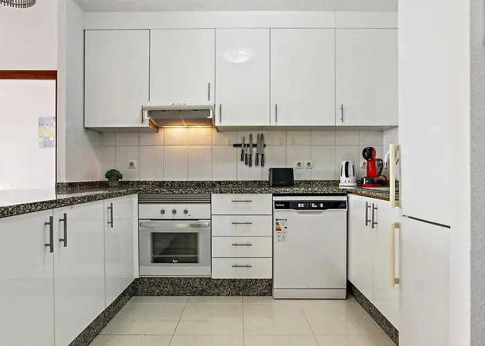 Incredible Sunset Apartment, Huge Terrace, Parking, Air C *